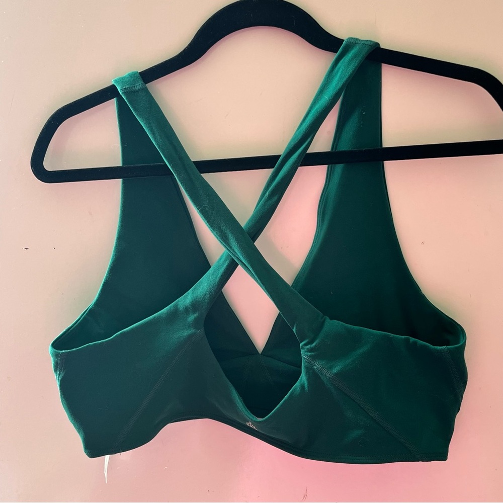 Woman’s Free People Green V-Neck Sports Bra - Picture 5 of 6